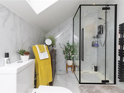 En Suite Shower Room